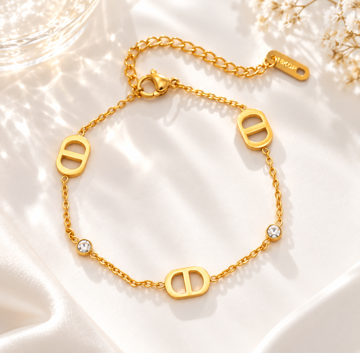 gold diamond bracelet