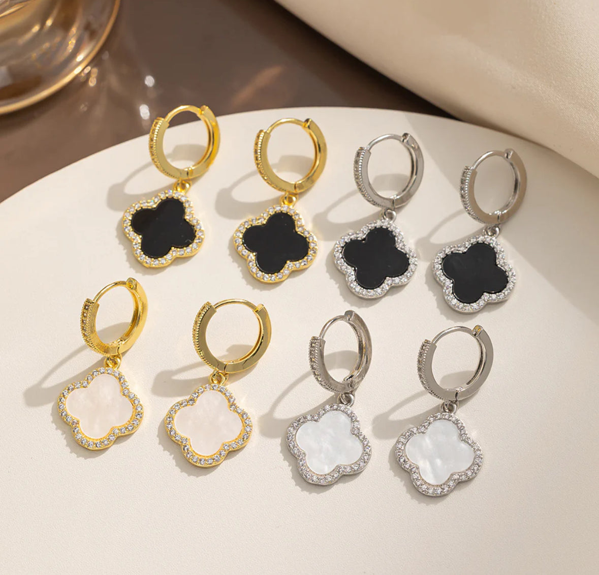 Clover 18k gold steel titanium earrings